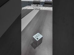 12V DC 기기 전원 및 태양광 입력 쇼케이스가 있는 소형 76.8Wh 휴대용 발전소